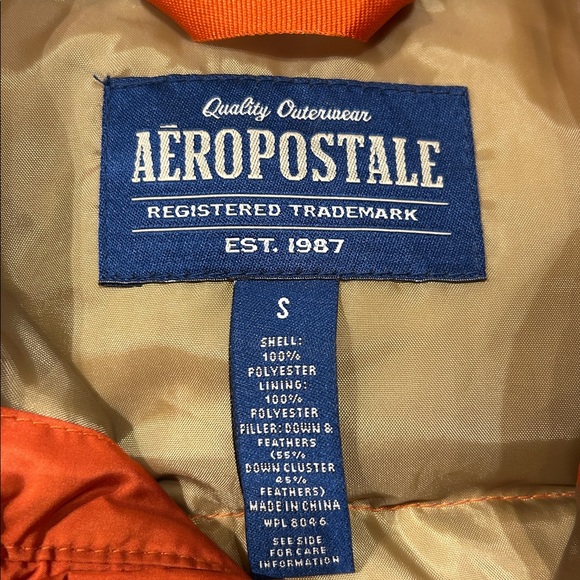 Aeropostale Sleeveless Puff Vest - Picture 3 of 3